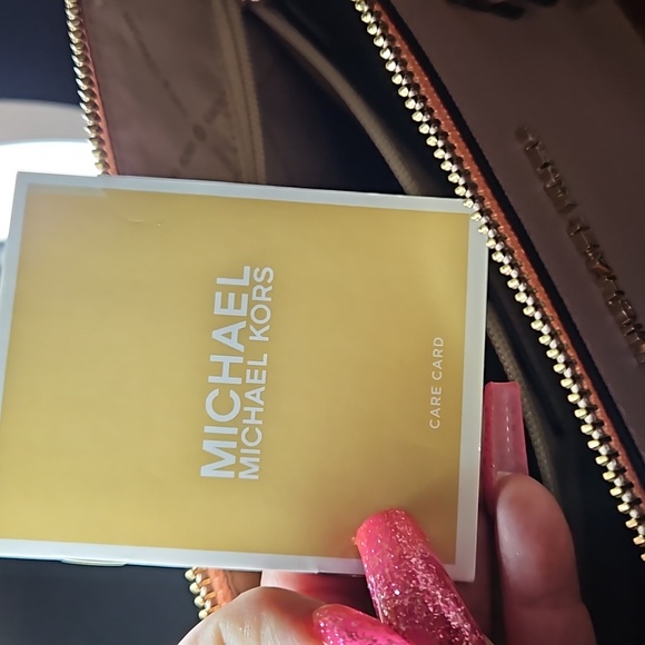 Michael Kors purse/tote - Mint condition - Picture 5 of 6